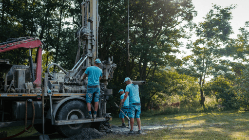 Navigating Fujairah’s Groundwater Regulations: A Guide to Obtaining Drilling Permits and Ensuring Compliance