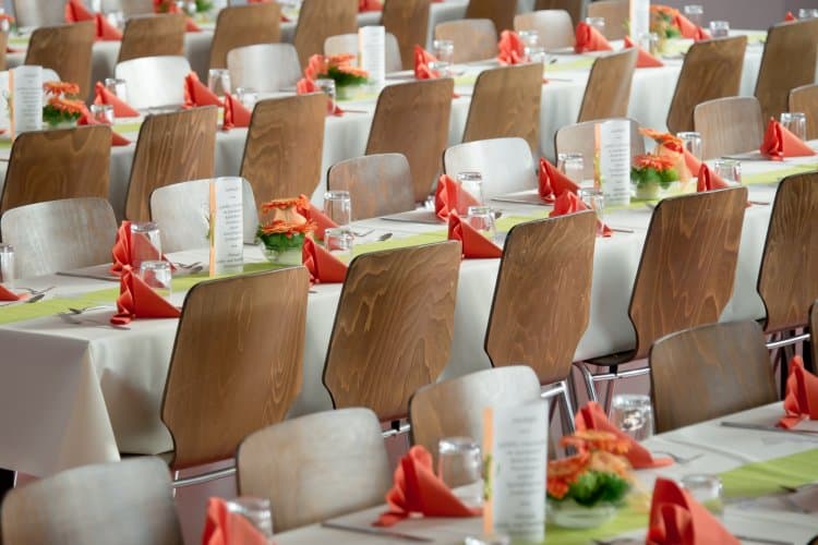 Abu Dhabi Updates COVID-19 Guidelines for Social Events
