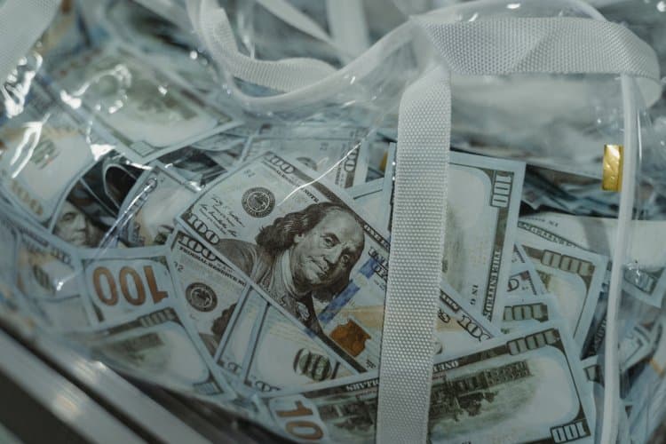 Traveller Who Used Fake Note at Dubai Duty Free Acquitted