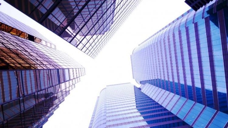 Laws Defining Distribution and Service Center Activities in UAE : An Overview