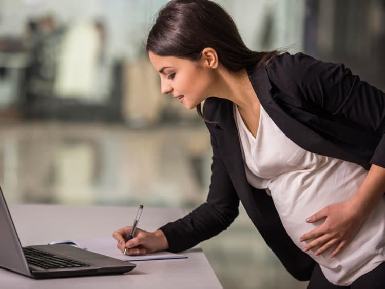 The Legality of Maternity Laws In UAE