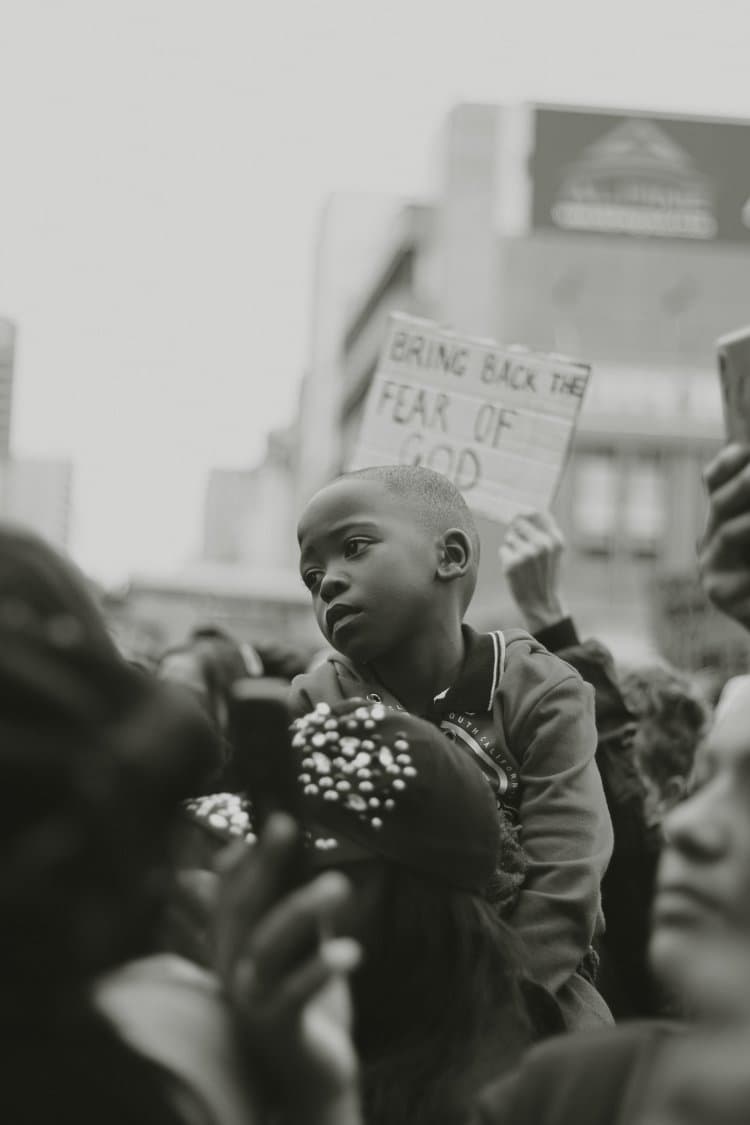 UAE law protects children from discrimination and abuse as well as bans child labour | The Law Reporters