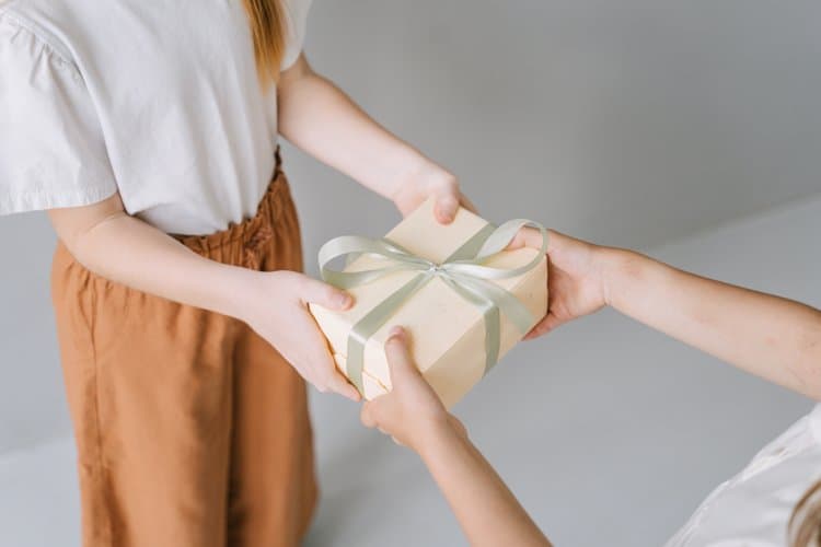 All you need to know about the legality of employees receiving gifts in course of their employment