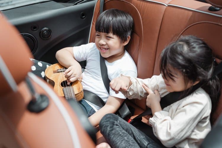 Leaving children behind in vehicles is a crime punishable by law, in the UAE