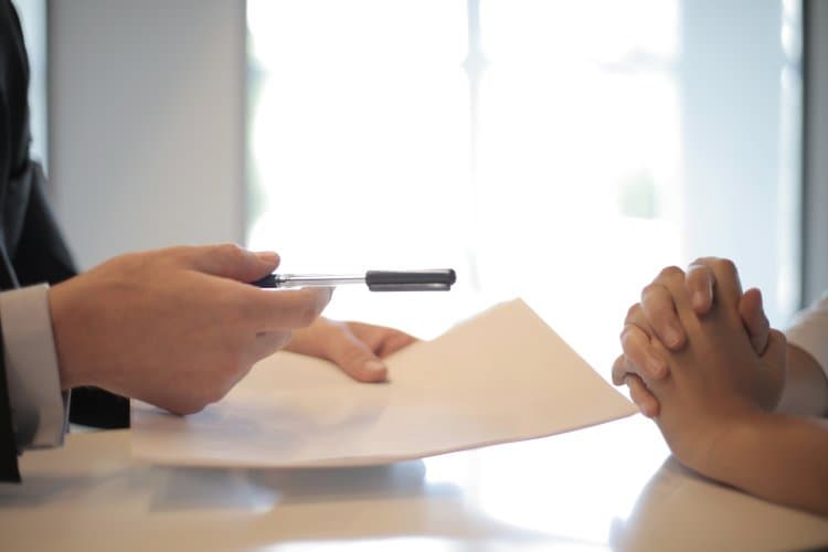 CAN YOU LEAVE THE UAE WITHOUT REPAYING A LOAN?