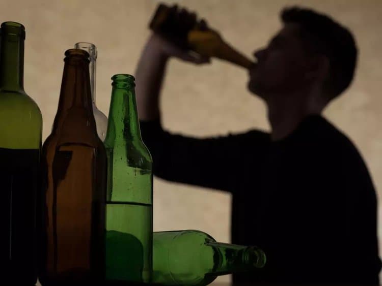 A drunk man was fined AED 10,000 for trespassing into his neighbor’s house.