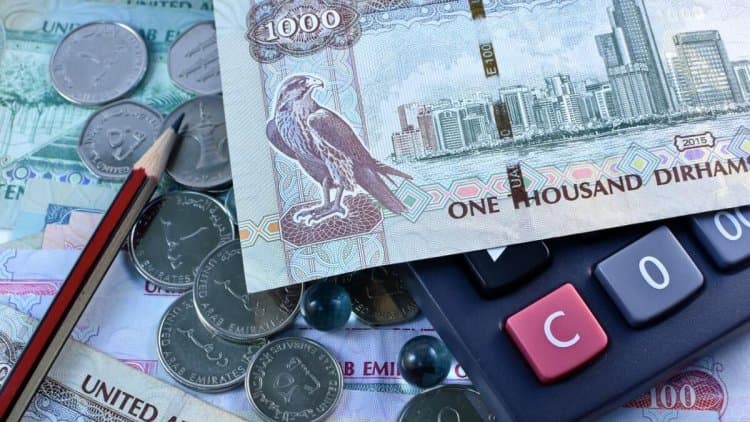 Accountant steals and absconds with the salaries of six workers; ordered to return AED 25,350.