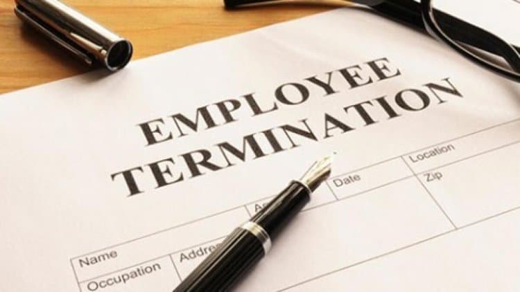 Can an employer terminate an employee without any reason in the UAE?
