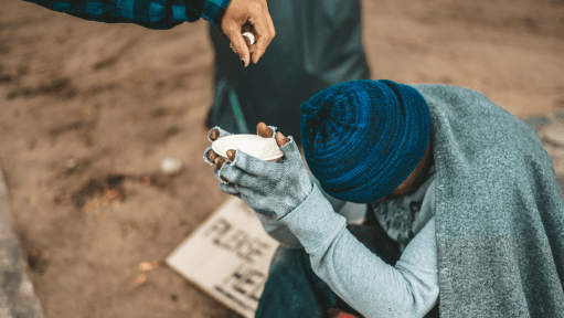 Dubai Police Detain 967 Beggars, Street vendors, Illegal workers since Ramadan