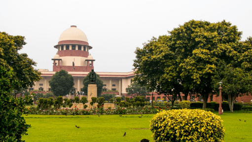 Wearing Black Coats Unsafe for Lawyers: SC Petition Seeks Dress Code Relaxation