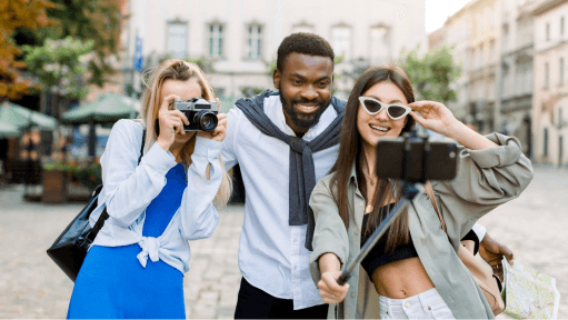 Abu Dhabi Firms Advised to Avoid Unauthorised Contracts with Social Media Influencers