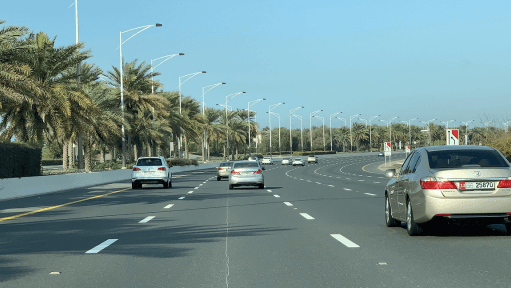 Motorists Warned: Dh400 Fine, 4 Black Points for Violating Road Rules in Abu Dhabi