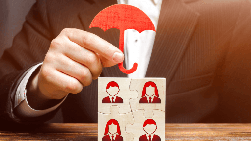 Concerned About Job Loss? UAE Law Offers Protection to Secure Your Employment