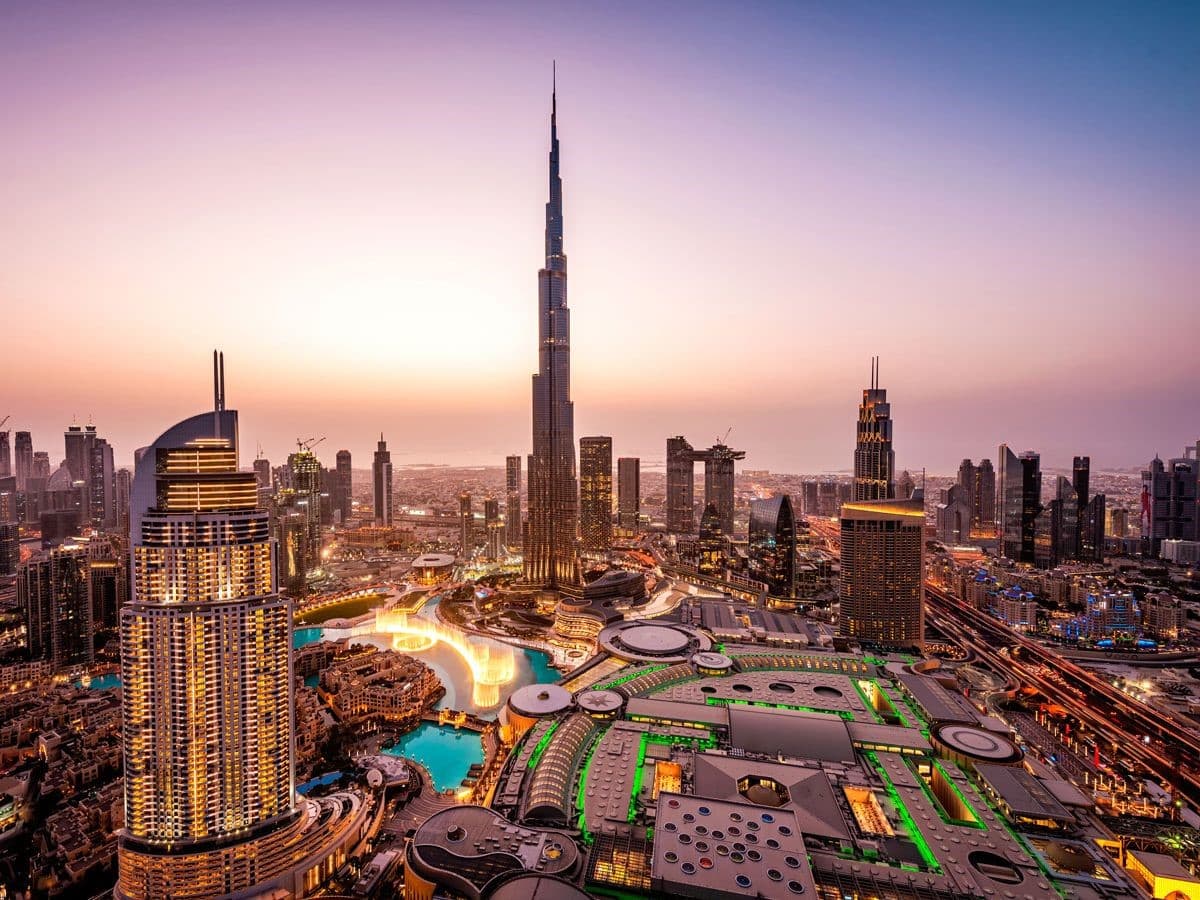 Understanding Internships in UAE: Work Hours, Age, Job Restrictions, and Rules