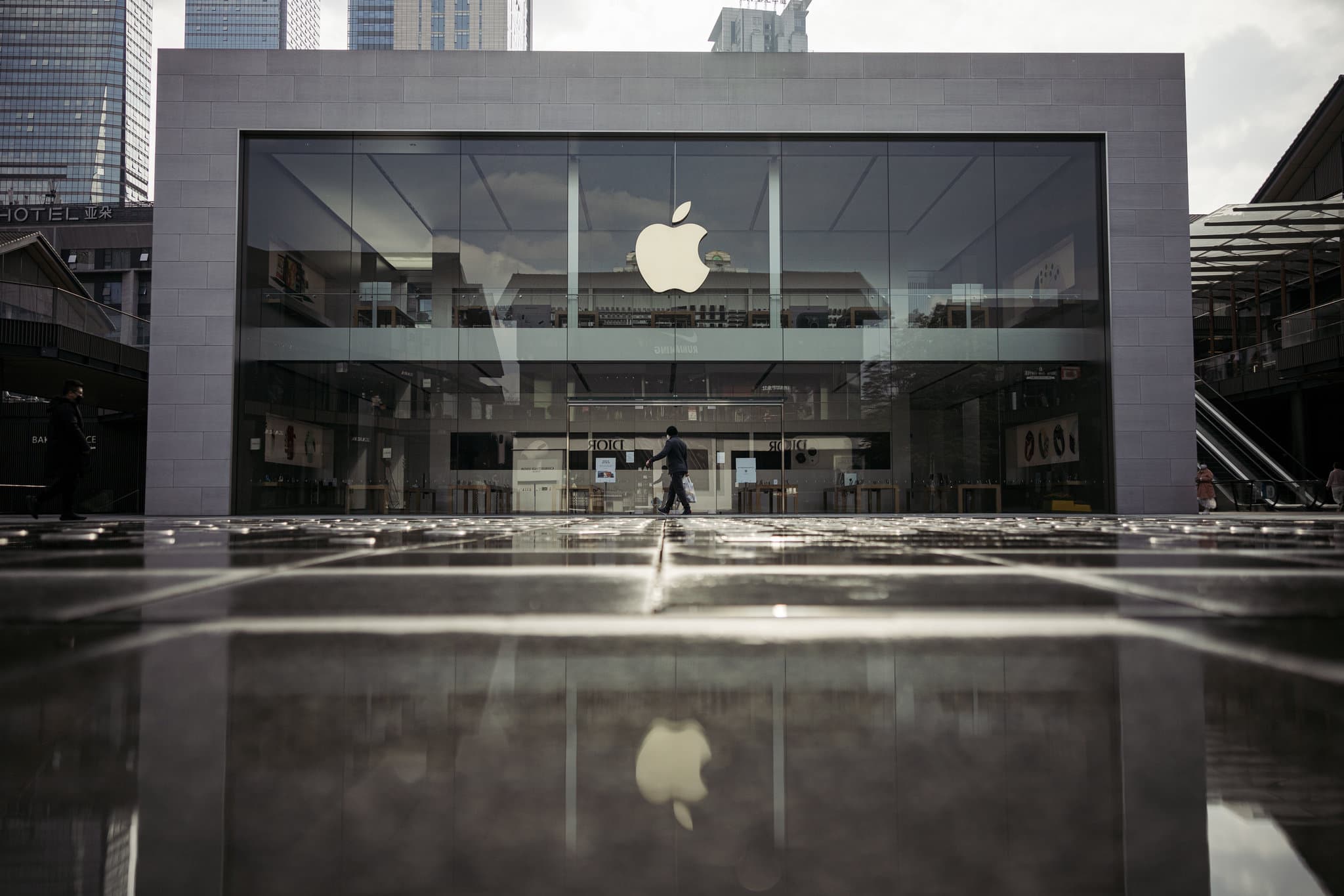 Lawyers Seek $122.5 Million Payout in Major Apple Securities Case Settlement