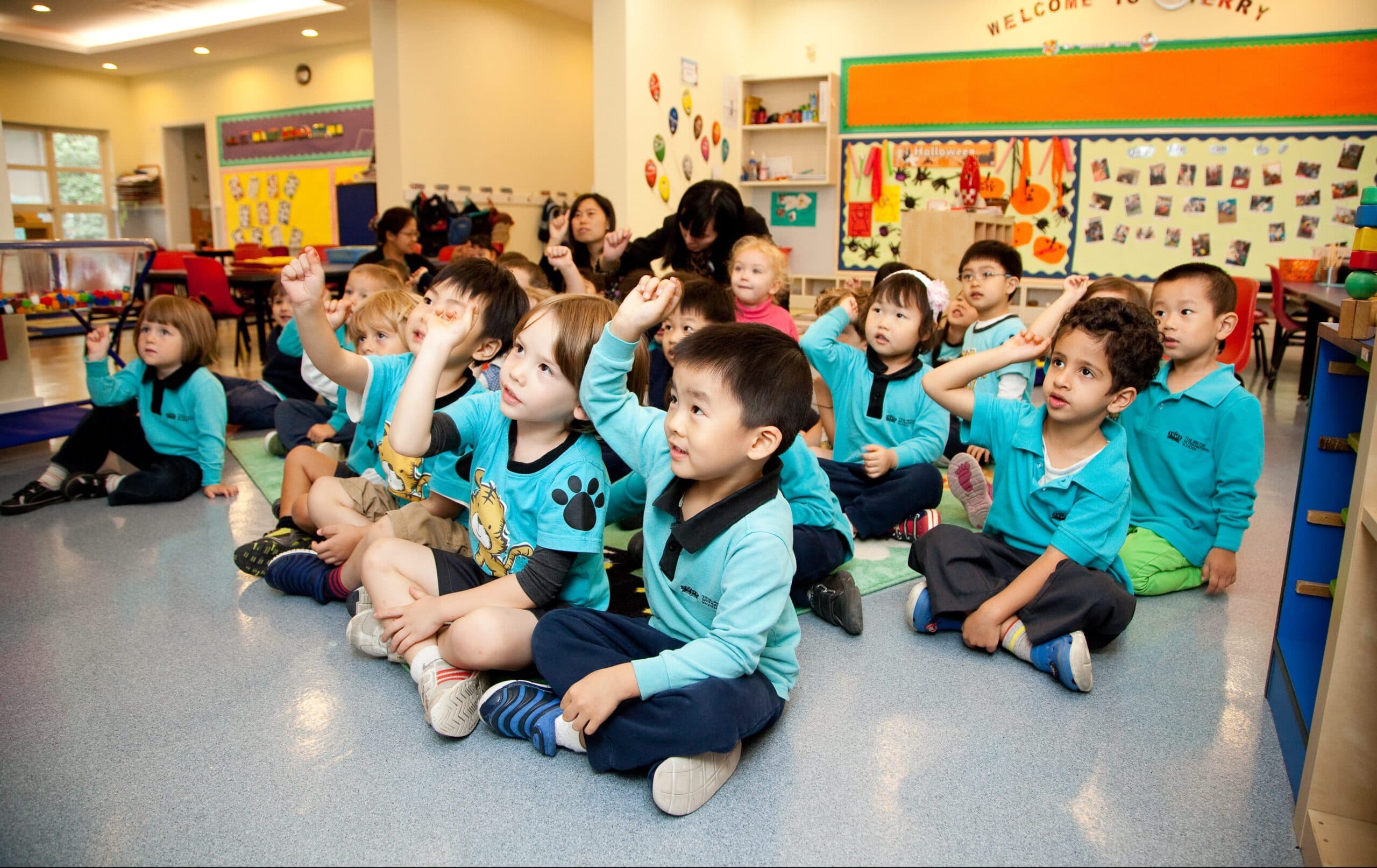 Private Equity Titans Compete in £12bn Auction for Major Global School Group