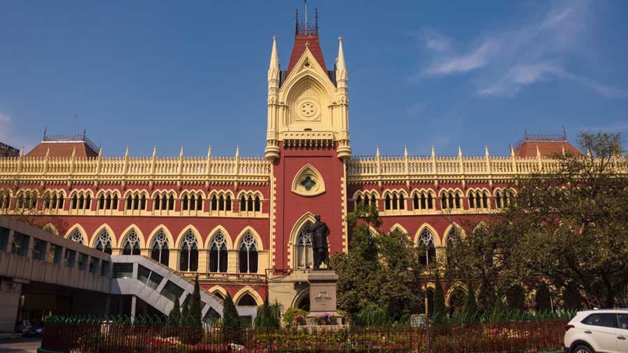 Supreme Court Rebukes Calcutta High Court Judgment: 'Decide Cases, Do Not Preach'