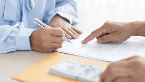 When Can Private Companies Deduct Salaries in the UAE?
