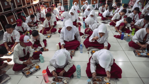 Indonesia: $4.3 Billion Free-Meal Programme Launched to Combat Stunting Targeting schoolchildren and pregnant women