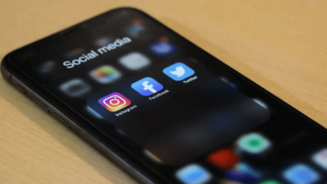 Gulf Countries Consider Social Media Restrictions for Teens to Enhance Online Safety