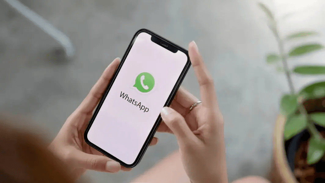 Dubai Empowers Consumers: File Retail Complaints via WhatsApp with Legal Backing