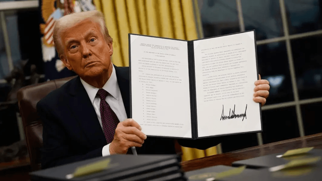 Trump Asks US Supreme Court to Intervene in Bid to Curb Birthright Citizenship