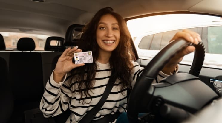 New Express Options for Licence and Vehicle Registration Delivery in UAE and Abroad