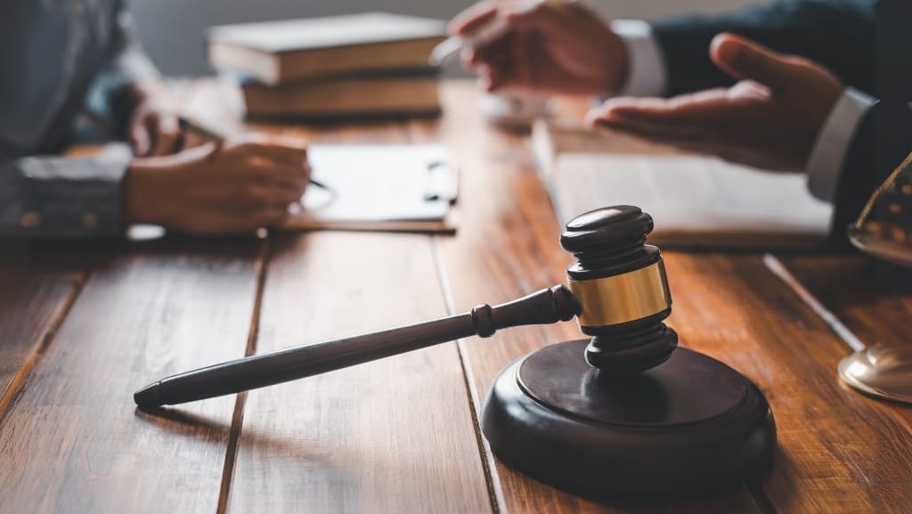 How a criminal lawyer can protect your rights during an investigation in the UAE