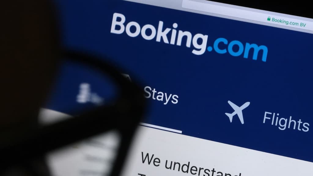 Sony and Booking.com Sued in Landmark Dutch Digital Markets Act Lawsuits