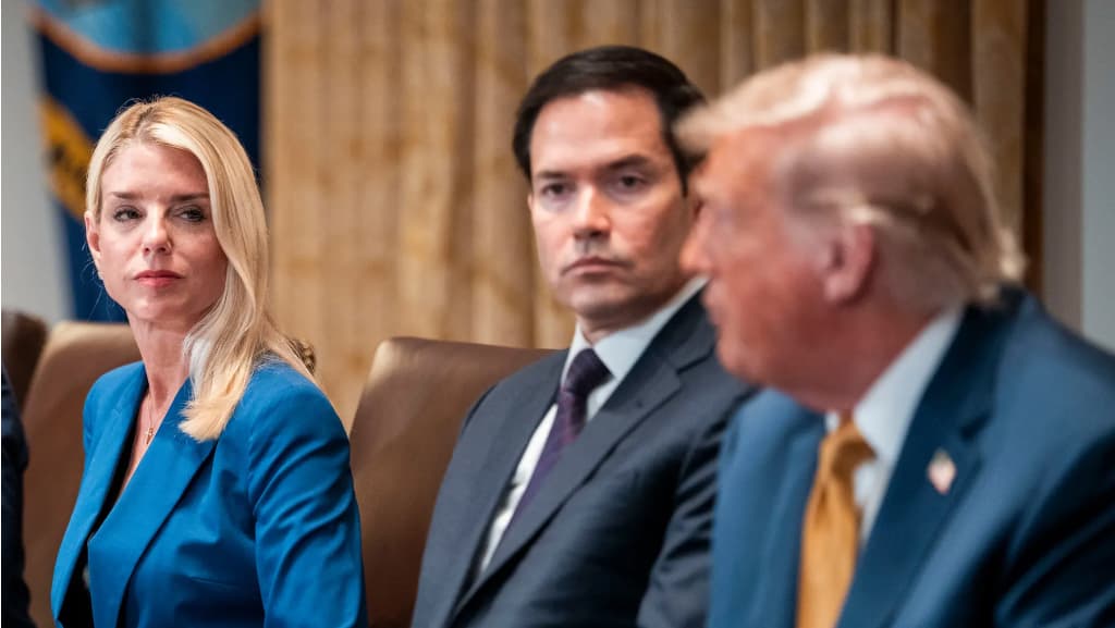 US House Panel Subpoenas Clintons in Broadened Epstein  Probe Amid Accusations of Trump Administration Cover-up