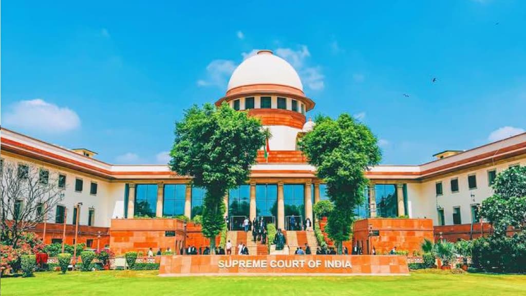 Convicted of killing father and grandmother, Indian  Apex Court Acquits man on grounds of legal insanity