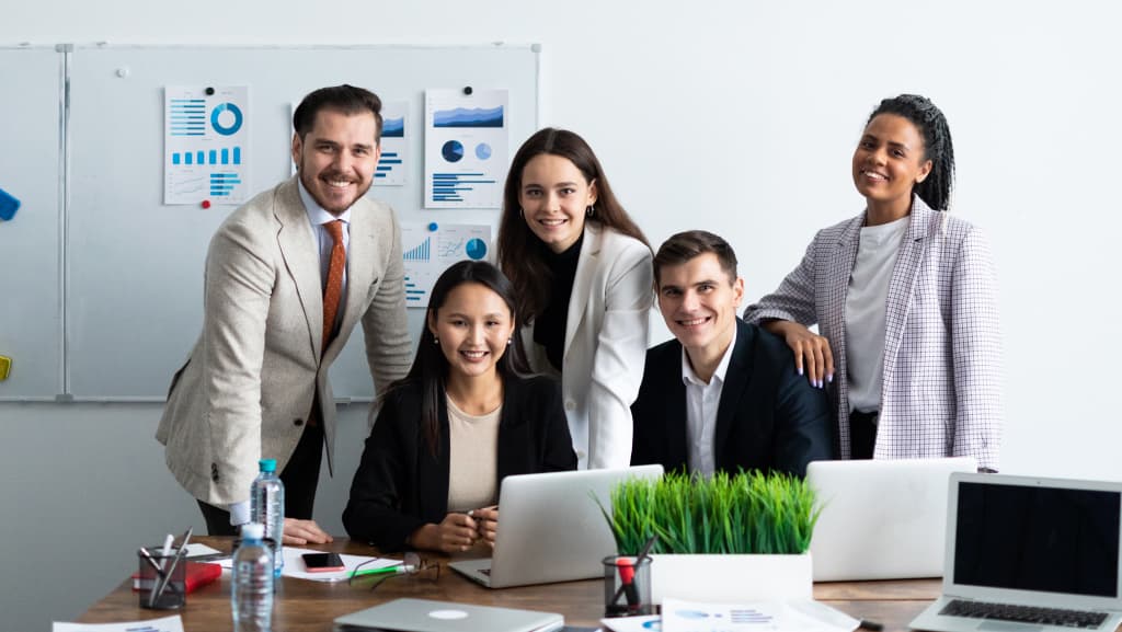 MoHRE Outlines Conditions Allowing Employee Transfer to Another Employer During the Probationary Period