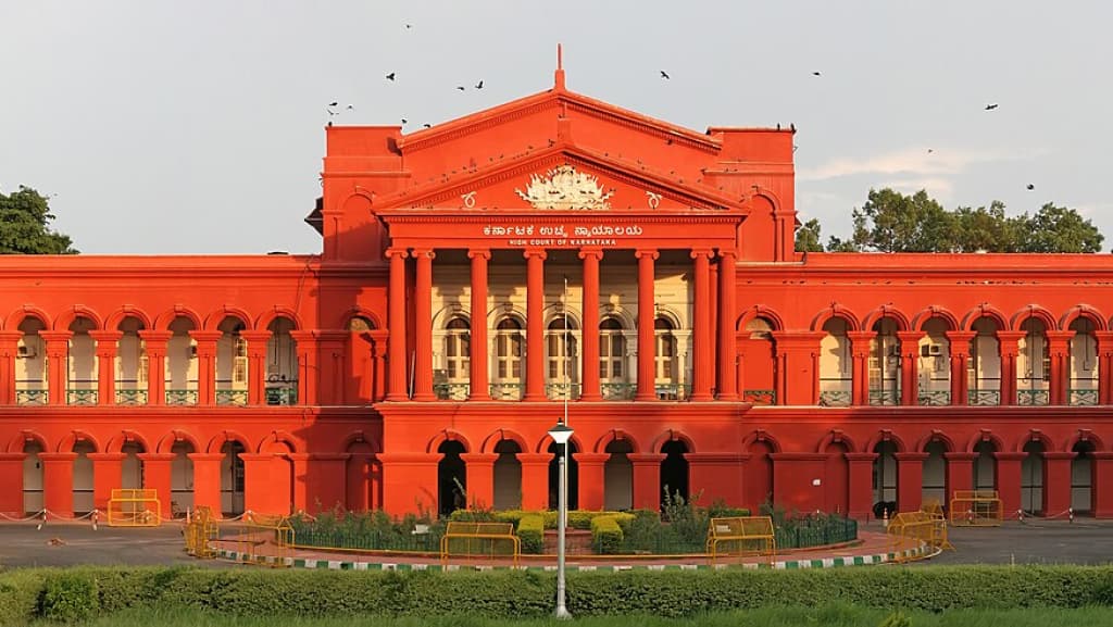HC Orders Deletion of Juvenile Case Records to Safeguard Man’s Career Prospects