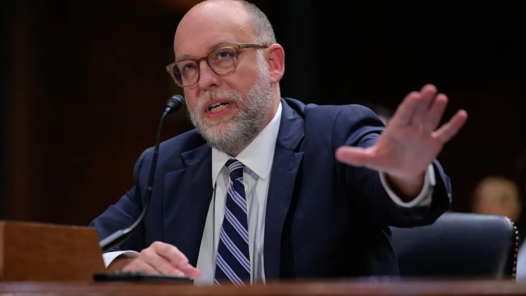 California Judge Halts Trump’s Plan to Sack Thousands of Federal Employees