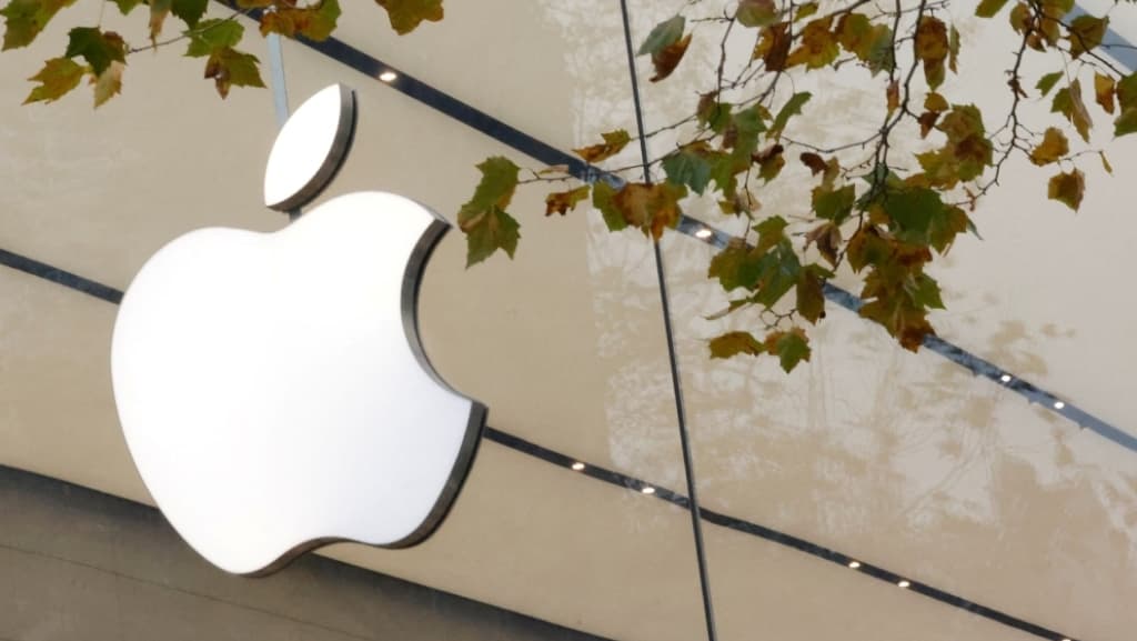 UK Court Rules Apple Abused App Store Dominance, Faces £1.5B Class Action