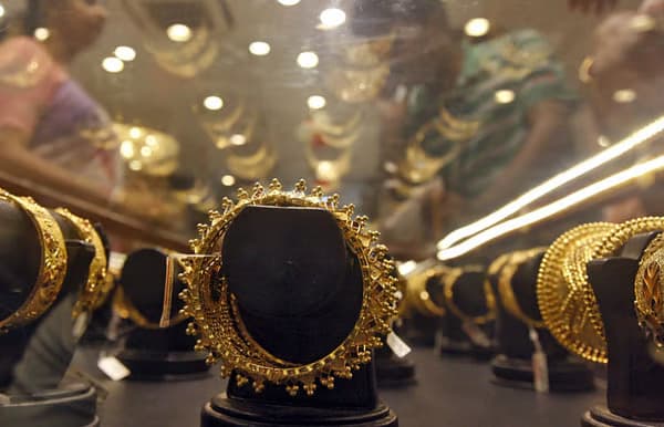 Abu Dhabi Court Orders Man to Repay Dh11,000 in Instagram Gold Fraud