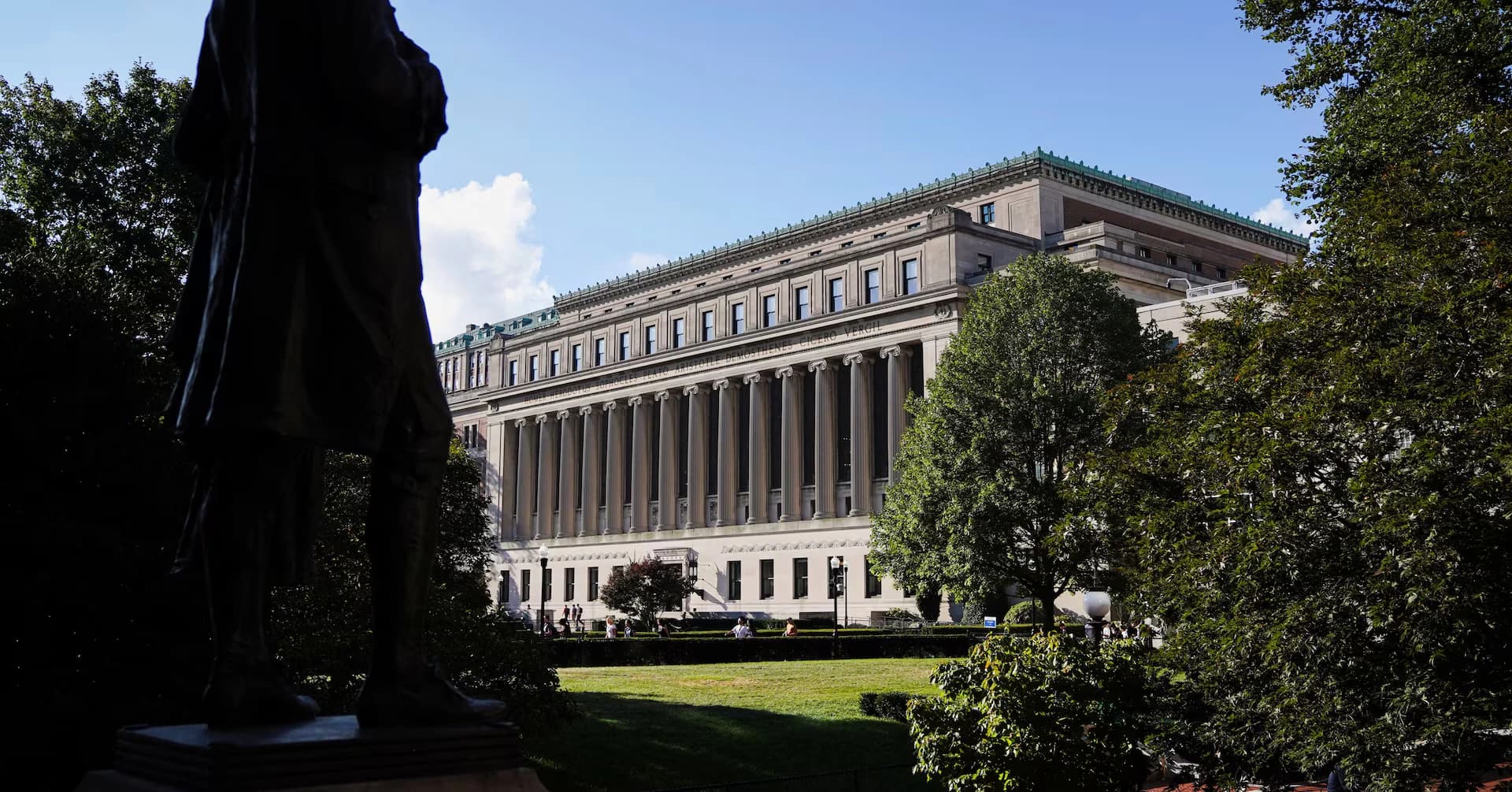 US Universities Turn to Law Deans as Presidents Amid Crisis