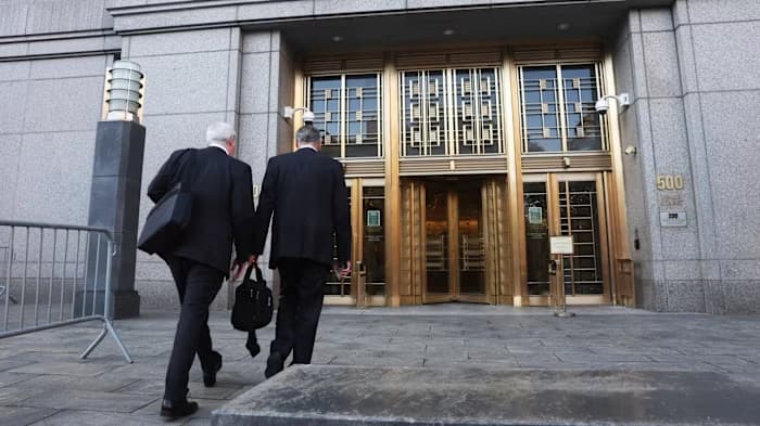 US Law Firms Post Record 2025 Profits as Warning Signs Emerge for 2026