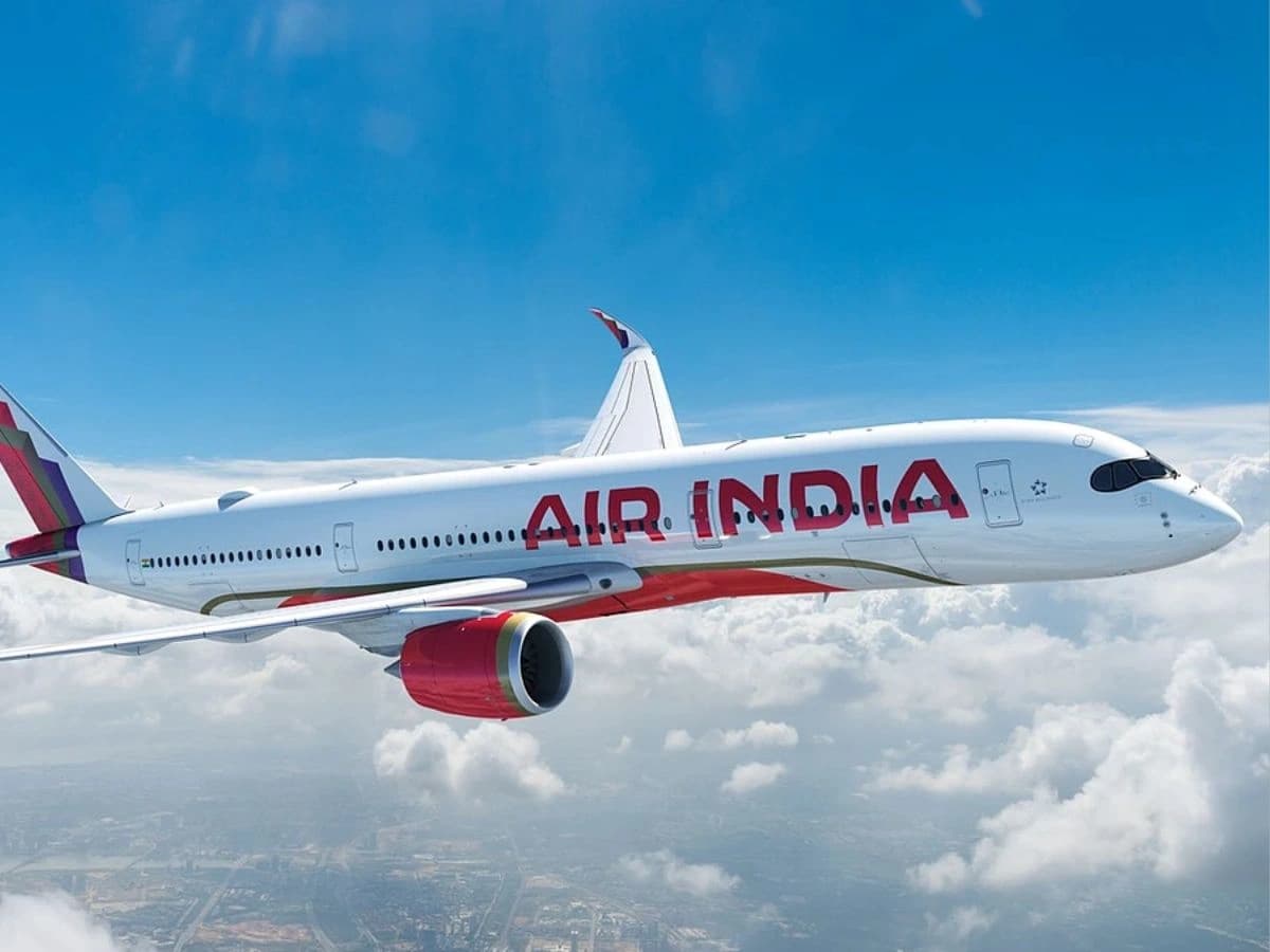 Middle East Flight Disruptions: How UAE Travellers Can Get Refunds, Rebook Flights And File Complaints