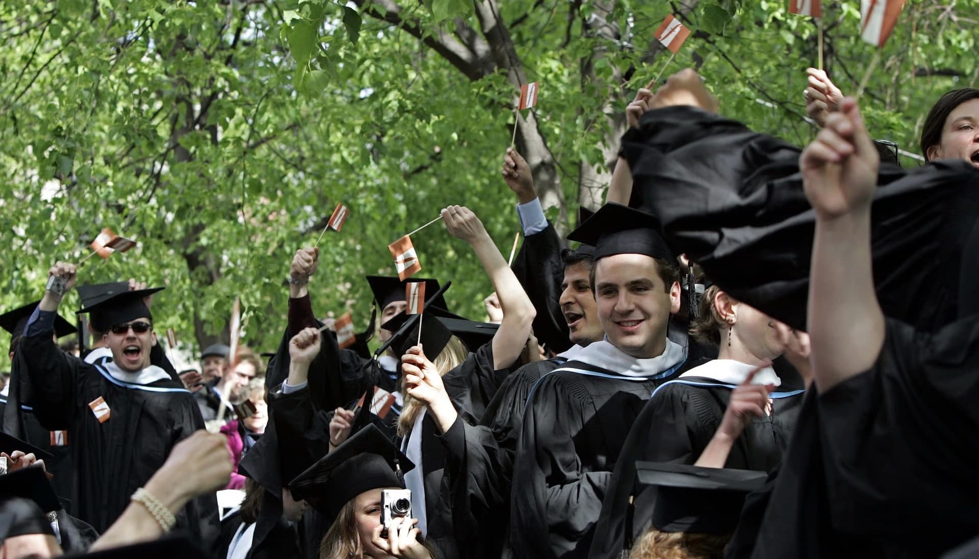 US Law Students Rush to Start Classes Early as New Federal Loan Caps Threaten Access to Legal Education