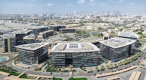 Dubai Free Zones: When Can Employers Terminate Staff, and What Process Must They Follow Under UAE Employment Law?