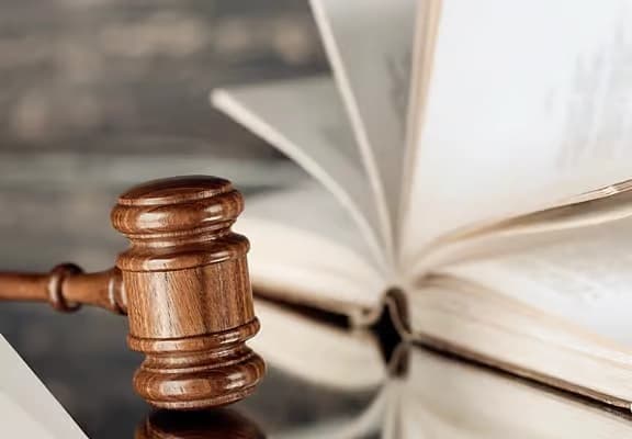 UAE Set to Lower Age of Majority From 21 To 18 Under New Civil Transactions Law Starting June 1