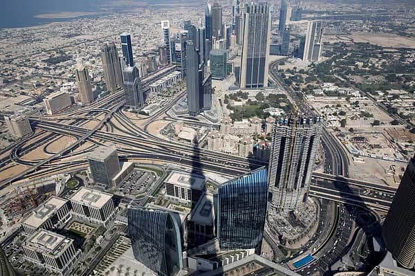 Dubai Landlords Must Follow Legal Notice Rules Before Seeking Eviction of Commercial Tenants, UAE Law Clarifies