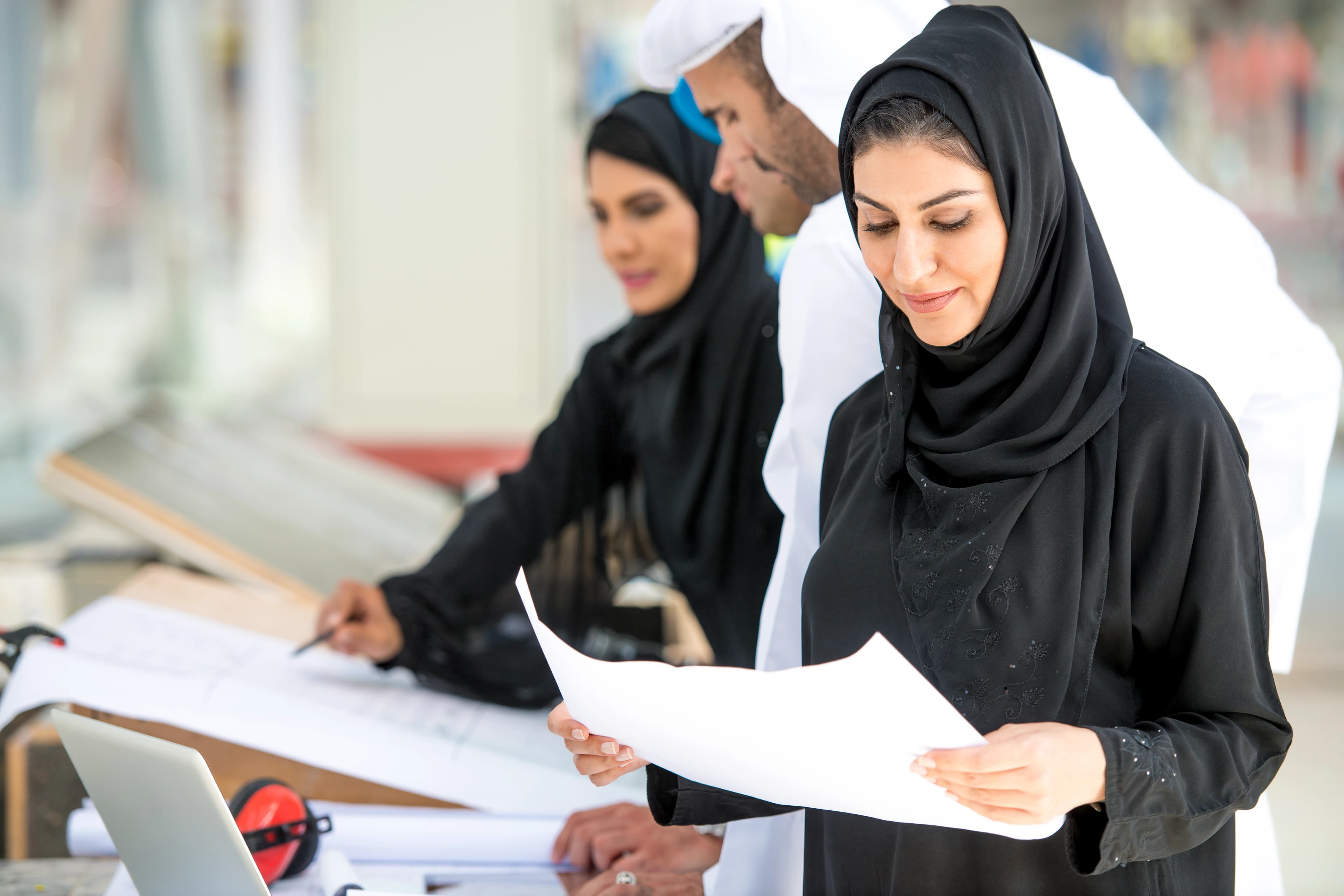 Can UAE Employers Withhold End-of-Service Benefits During Notice Period? What the Law Says About Worker Rights