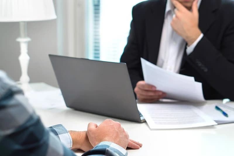 Restructuring in the UAE: Can Employers Cut Salaries or Change Roles — and What Must a Lawful Final Settlement Include?