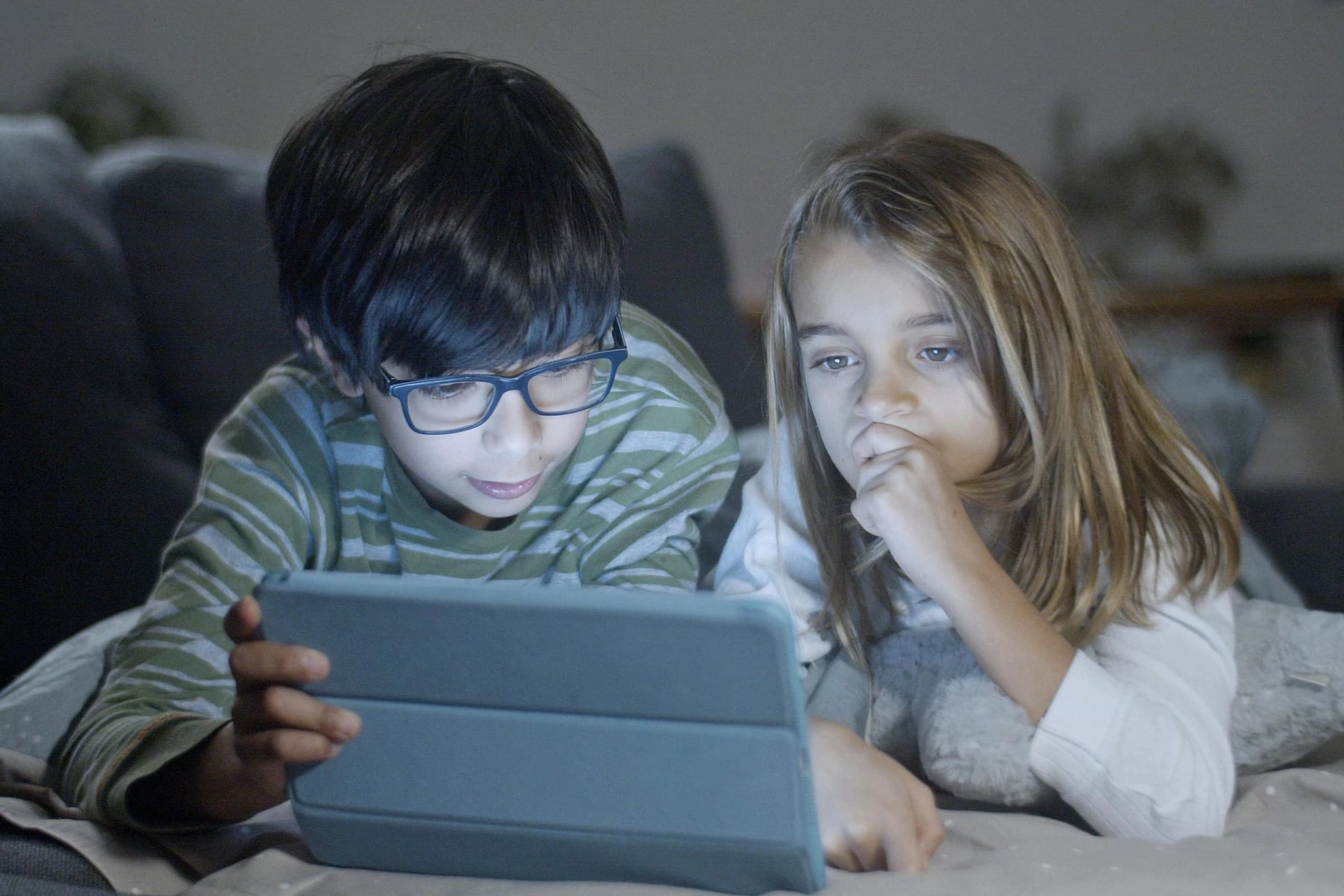 UAE Cabinet Bans Social Media Accounts for Children Under 15 in Major Digital Safety Crackdown Initiative