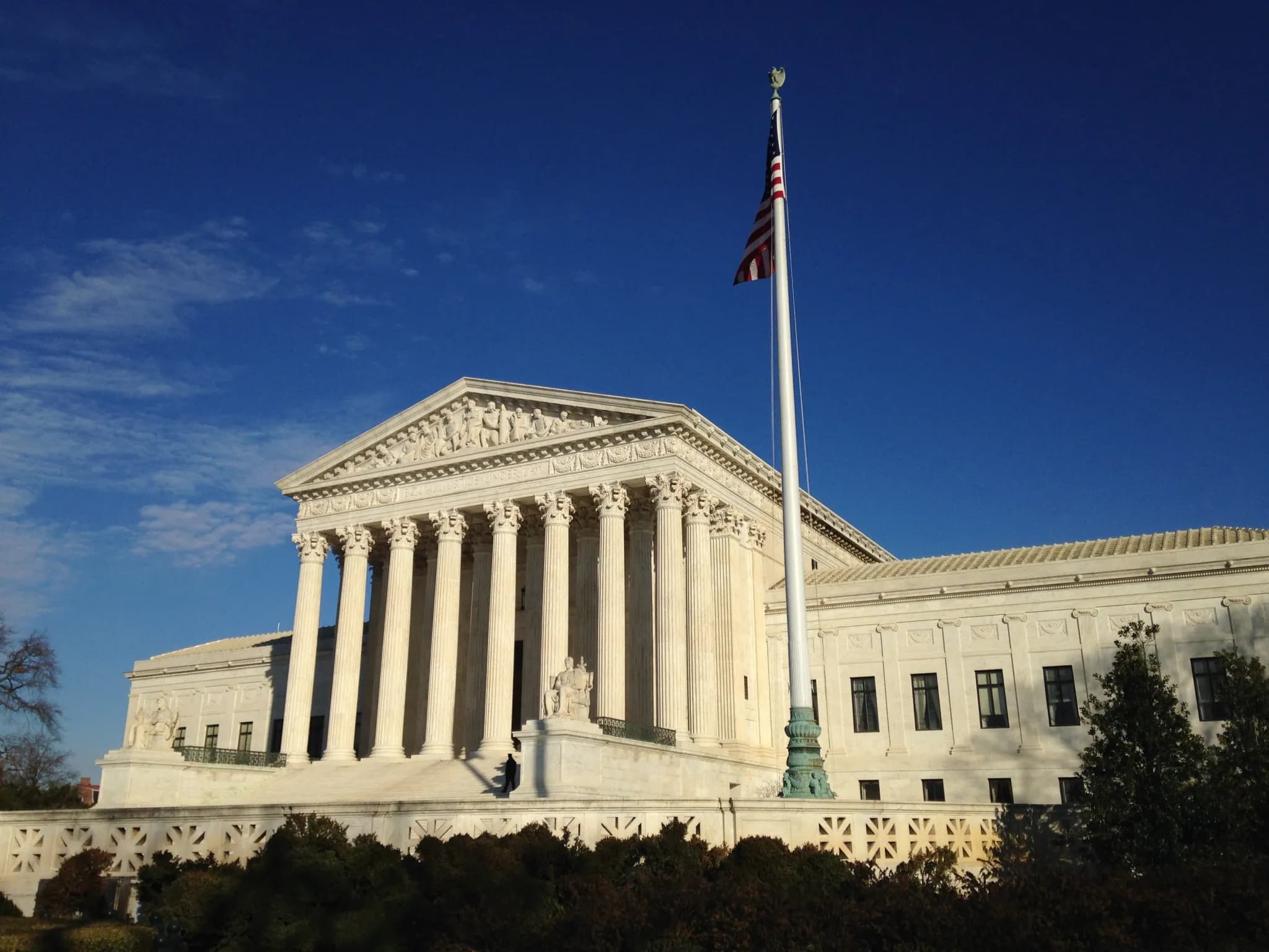 US Supreme Court Curbs Private Lawsuits Under Investment Company Act