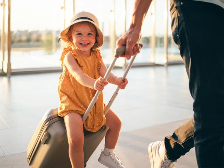 Separated Parents and Child Travel: What UAE’s New Personal Status Law Says About Taking a Child Abroad