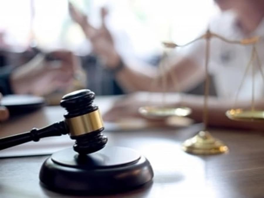 Abu Dhabi Firm Ordered to Pay Worker Dh28,220 for Overtime and Holiday Duties