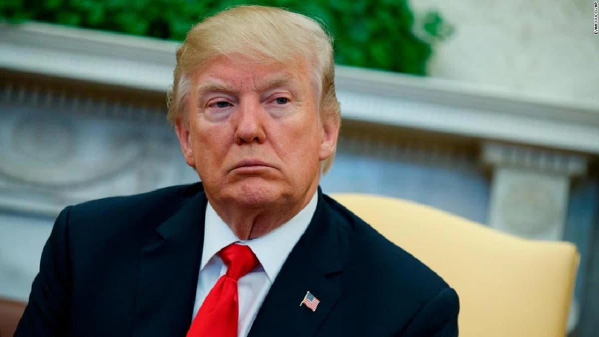 Trump’s Attacks Fuel US Supreme Court’s Sinking Public Approval